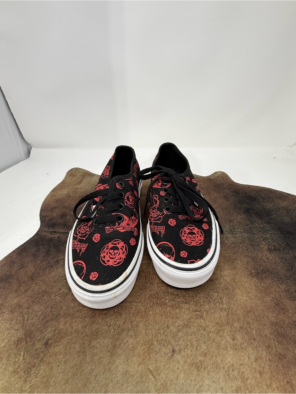 EUC Vans Love You To Death Authentic Shoes Sz 5.5 (OCWUTL)